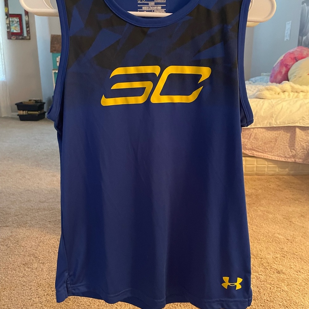 Under armor Dri fit boys sleeveless shirt